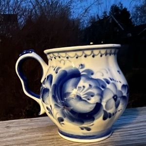 Signed Made in Russia Handled Cup or Vase